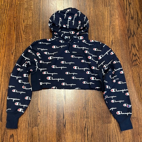 Champion Tops - 🏆Champion Reverse Weave Cropped Hoodie!